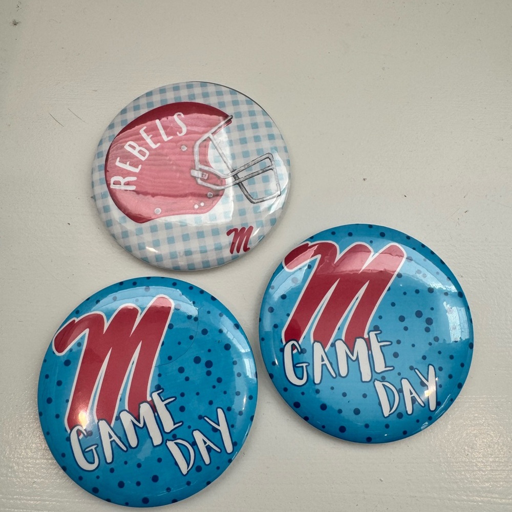 Rebels Game Day Button Set